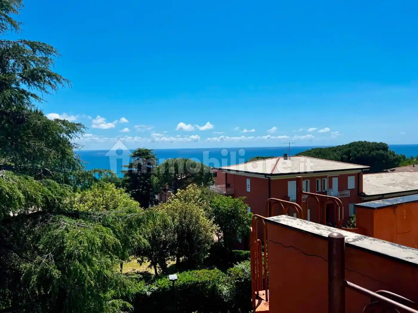 Appartamento in vendita a Varazze