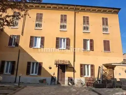 Villa in vendita a Retorbido