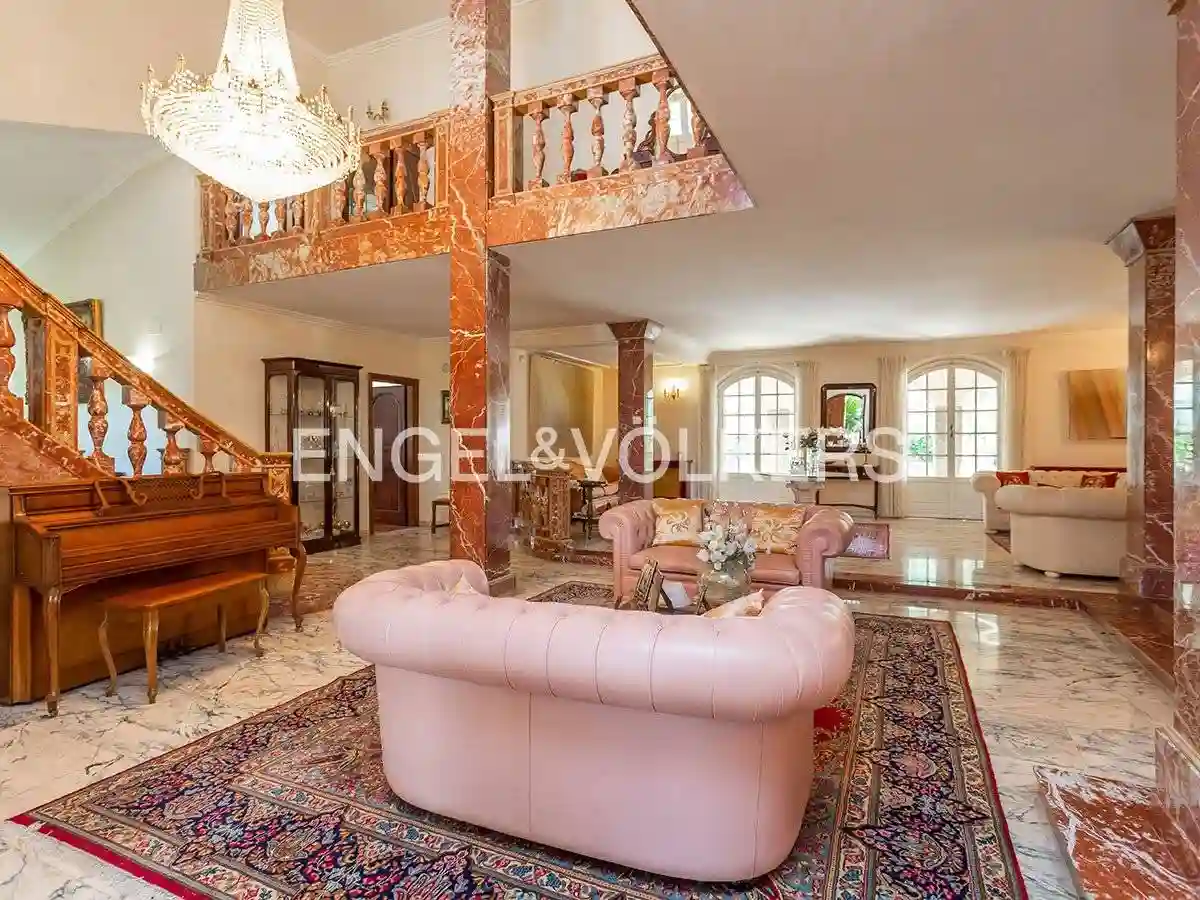 Villa - foto 2