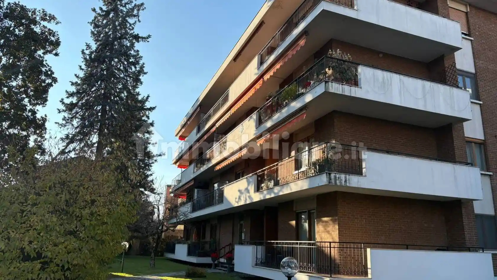 Appartamento in vendita a Arona