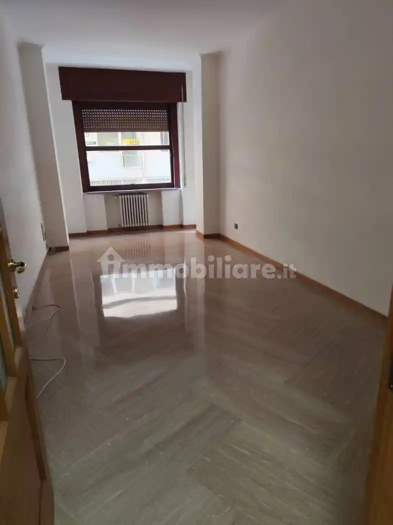 Appartamento in affitto a Napoli