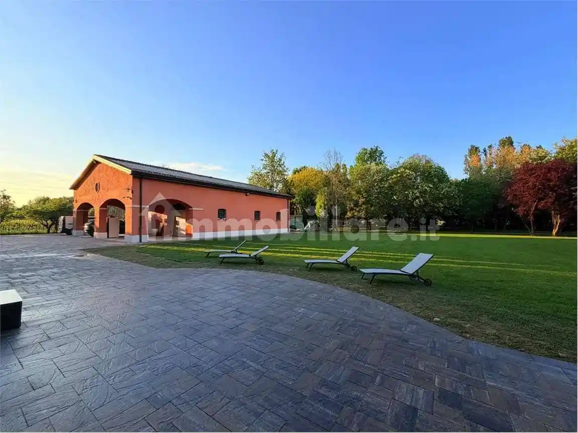 Villa in vendita a Carpi