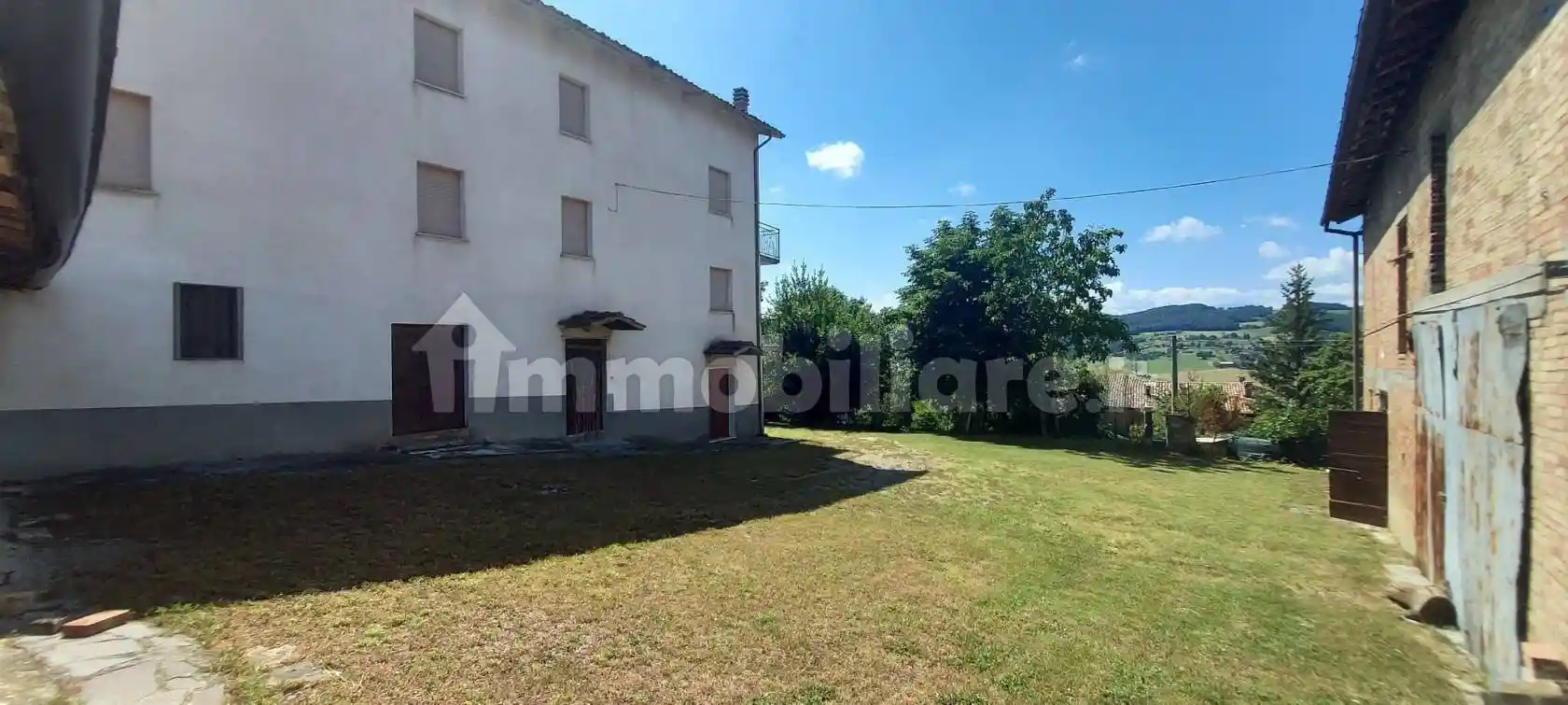 Rustico - Casale in vendita a Canossa