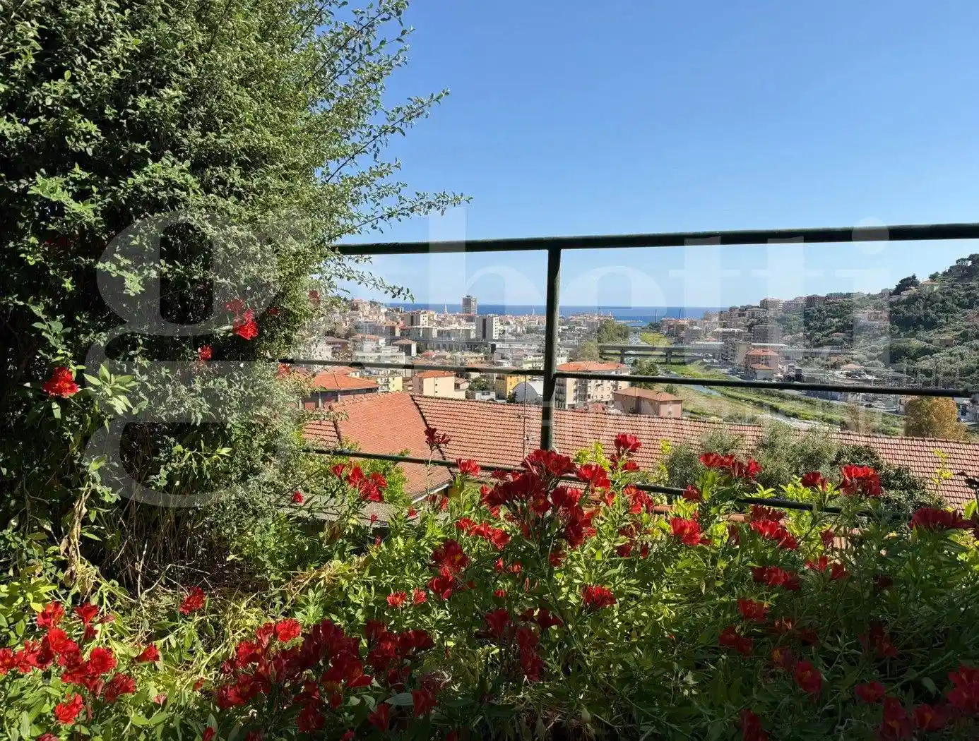 Appartamento in vendita a Imperia