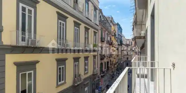 Appartamento in vendita a Napoli