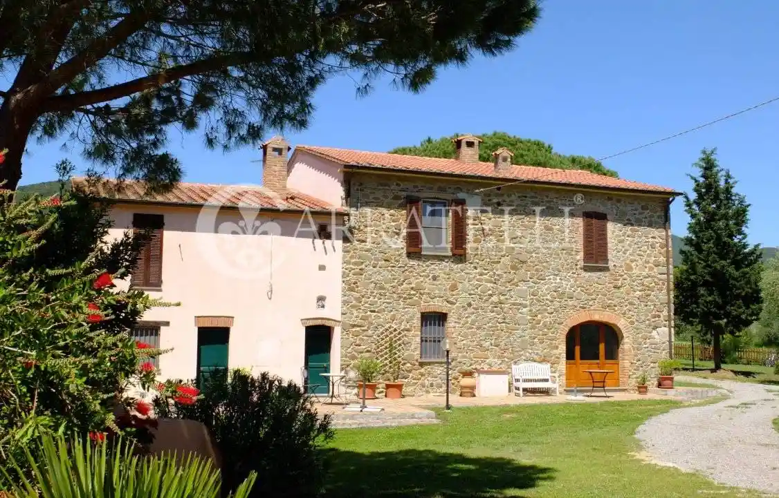 Rustico - Casale in vendita a Scarlino