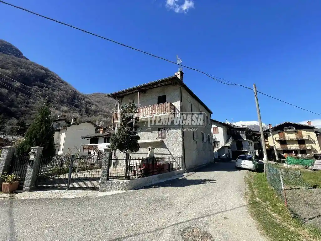 Casa indipendente in vendita a Locana