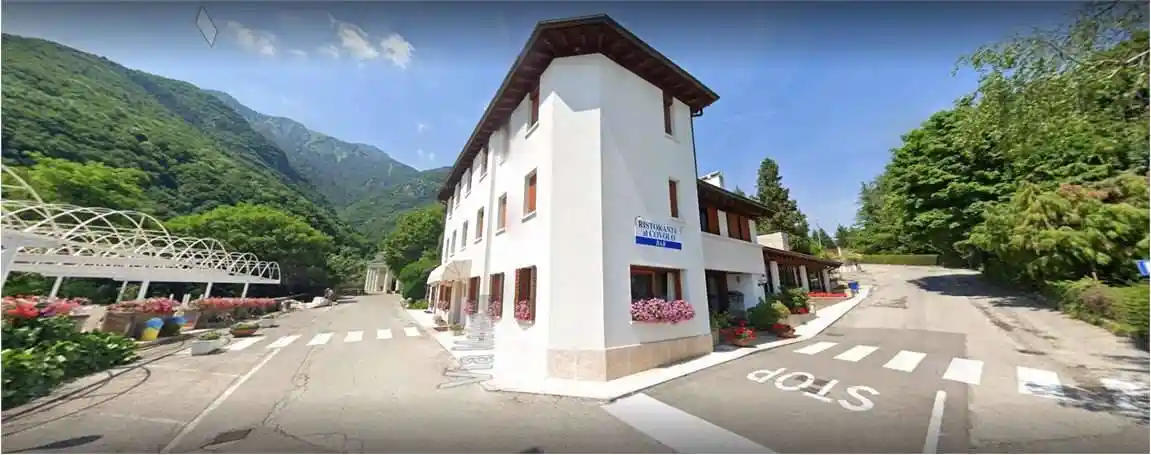 Palazzo - Edificio in vendita a Pieve del Grappa