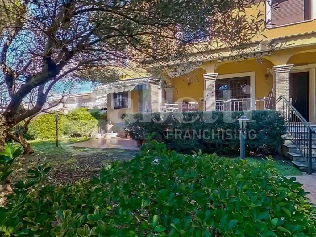 Villa - foto 2