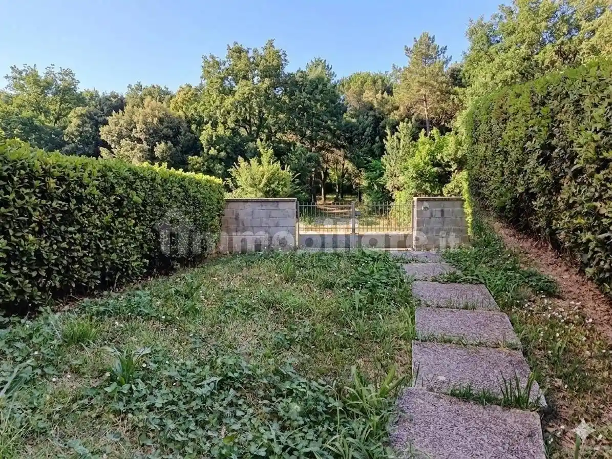 Casa indipendente in vendita a Capraia e Limite
