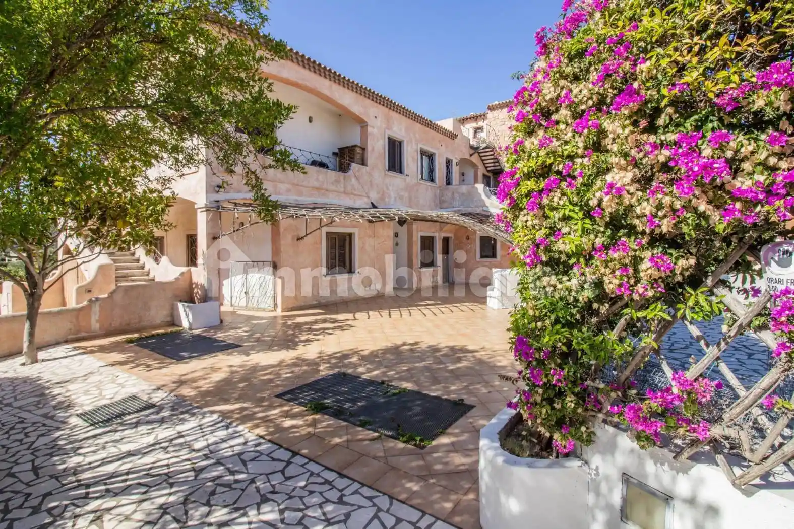 Appartamento in vendita a Arzachena