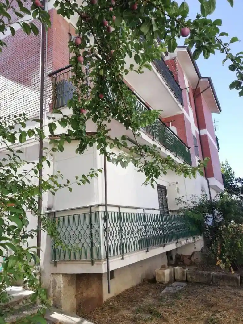 Appartamento in vendita a Olevano Romano