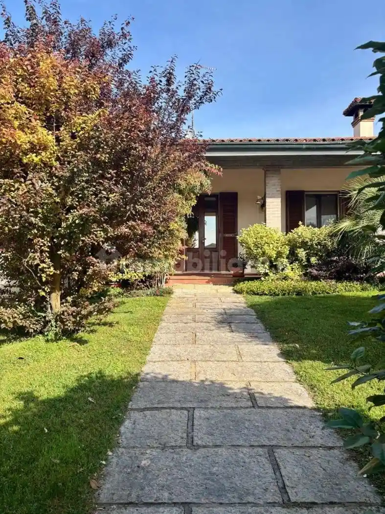 Villa in vendita a Curtatone