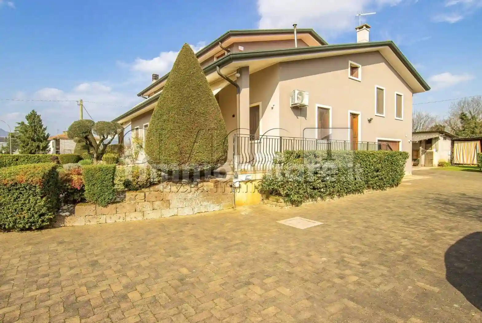 Villa - foto 2