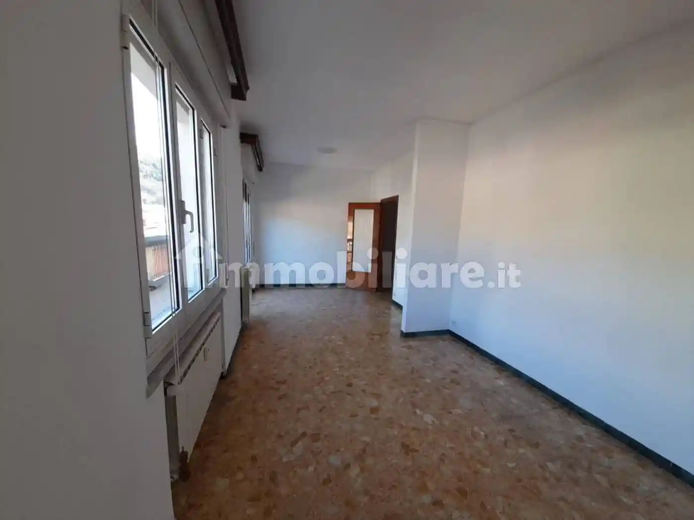 Appartamento in vendita a Carrara