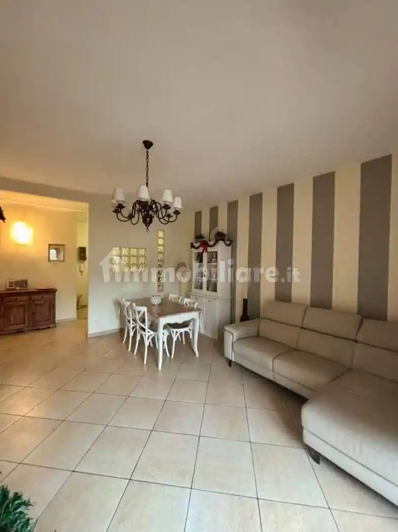 Appartamento in vendita a Carrara