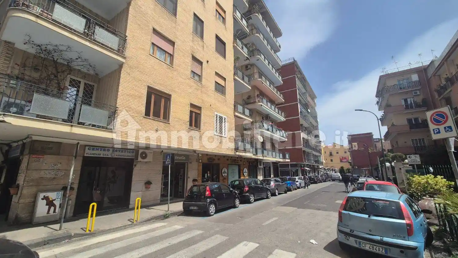 Appartamento in vendita a Napoli