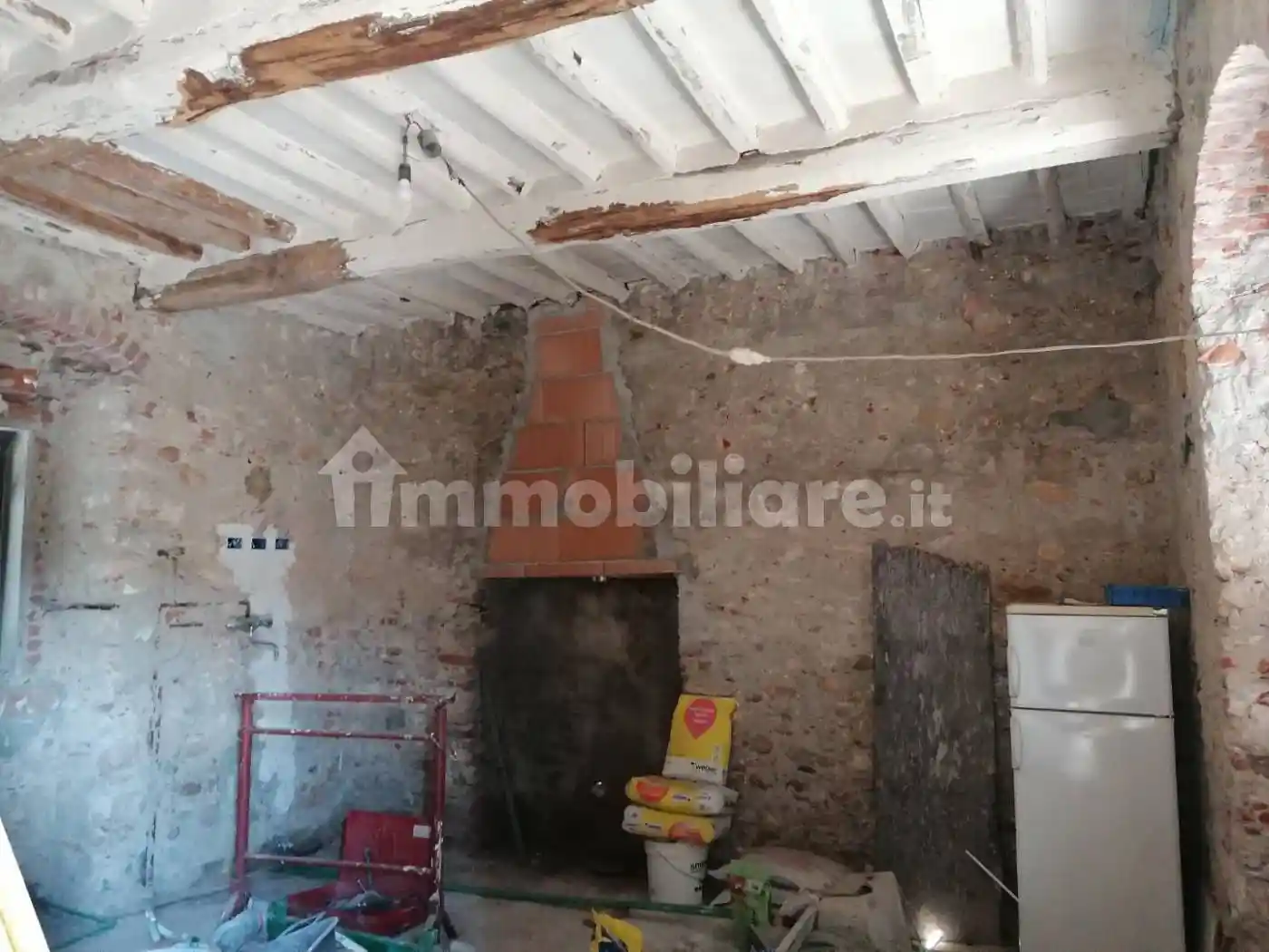 Casa indipendente in vendita a Carrara
