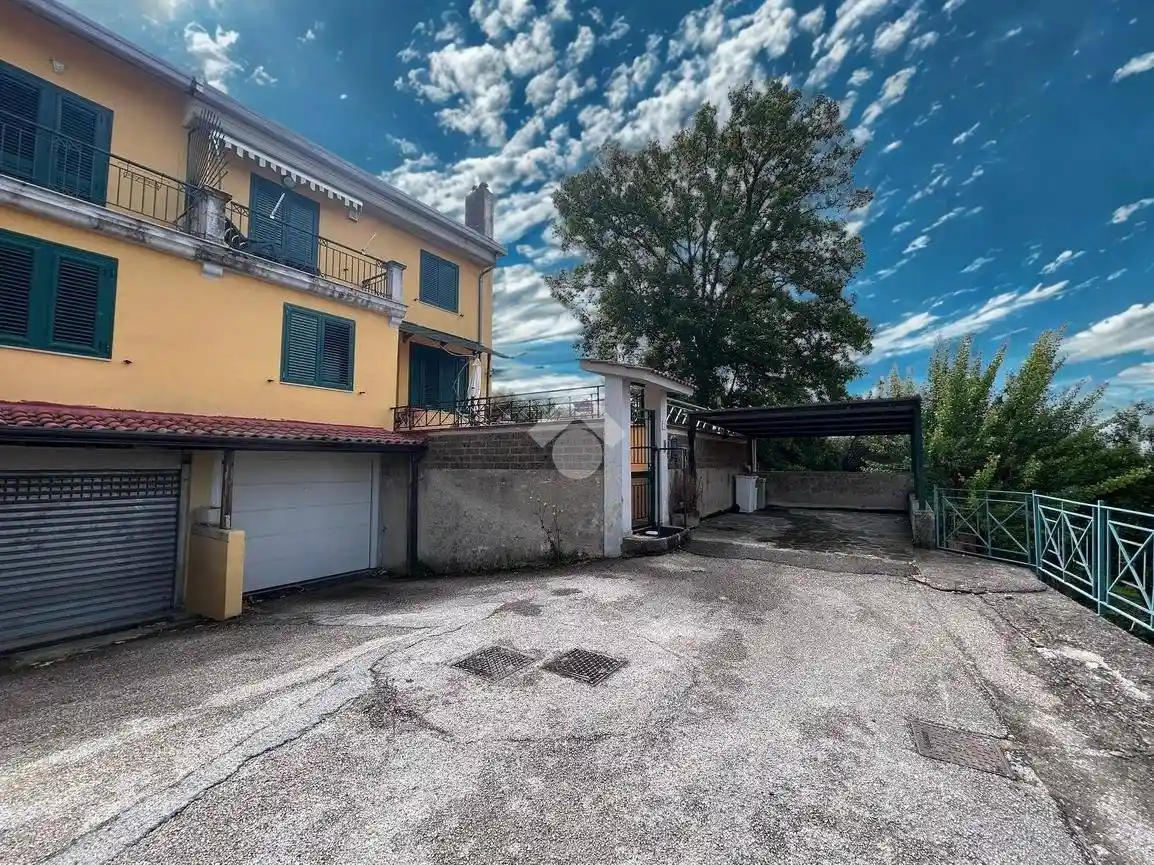 Villetta a schiera in vendita a Fisciano
