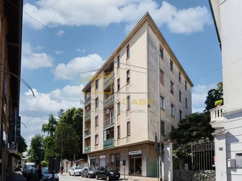 Appartamento in vendita a Monza