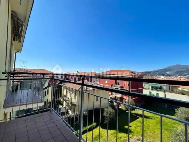 Appartamento in vendita a Borgio Verezzi