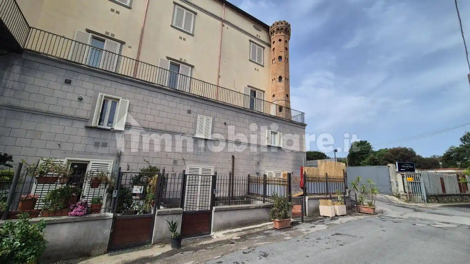 Appartamento in affitto a Napoli