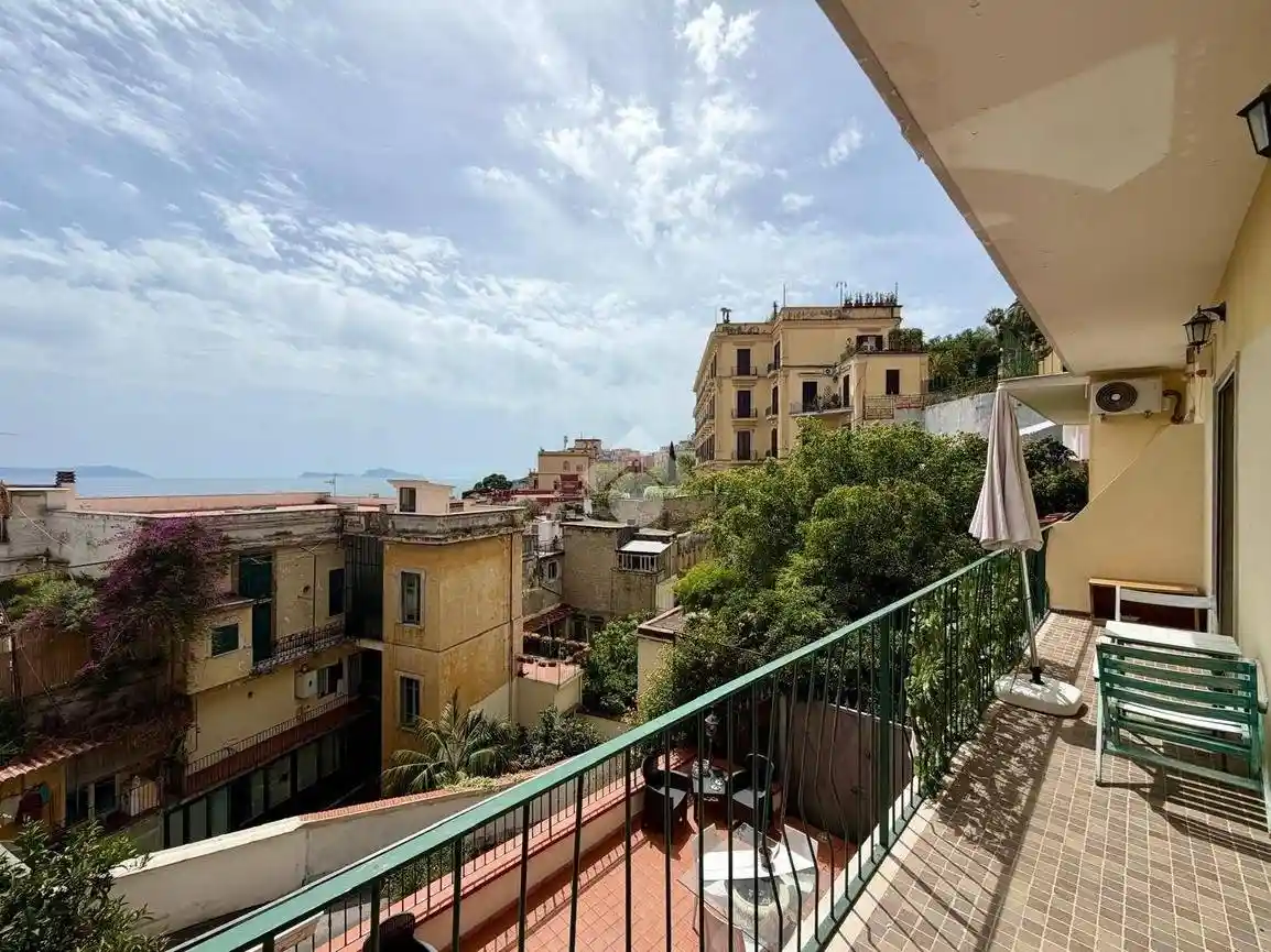 Appartamento in vendita a Napoli