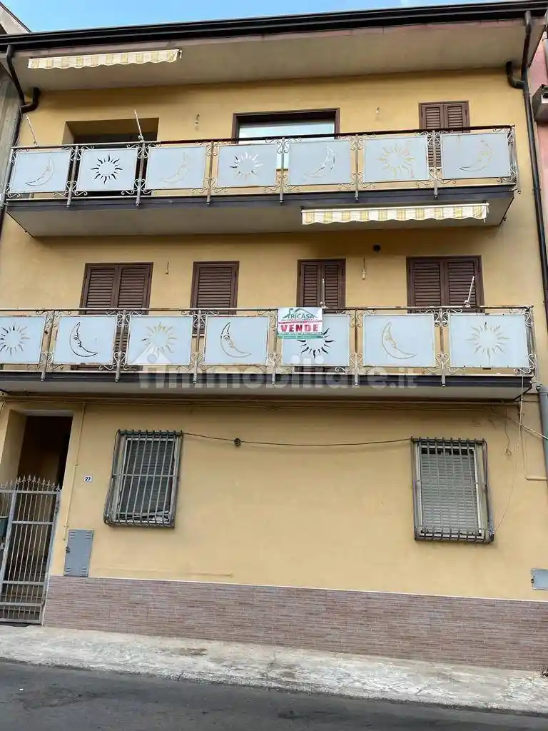 Casa indipendente in vendita a Cassano all'Ionio