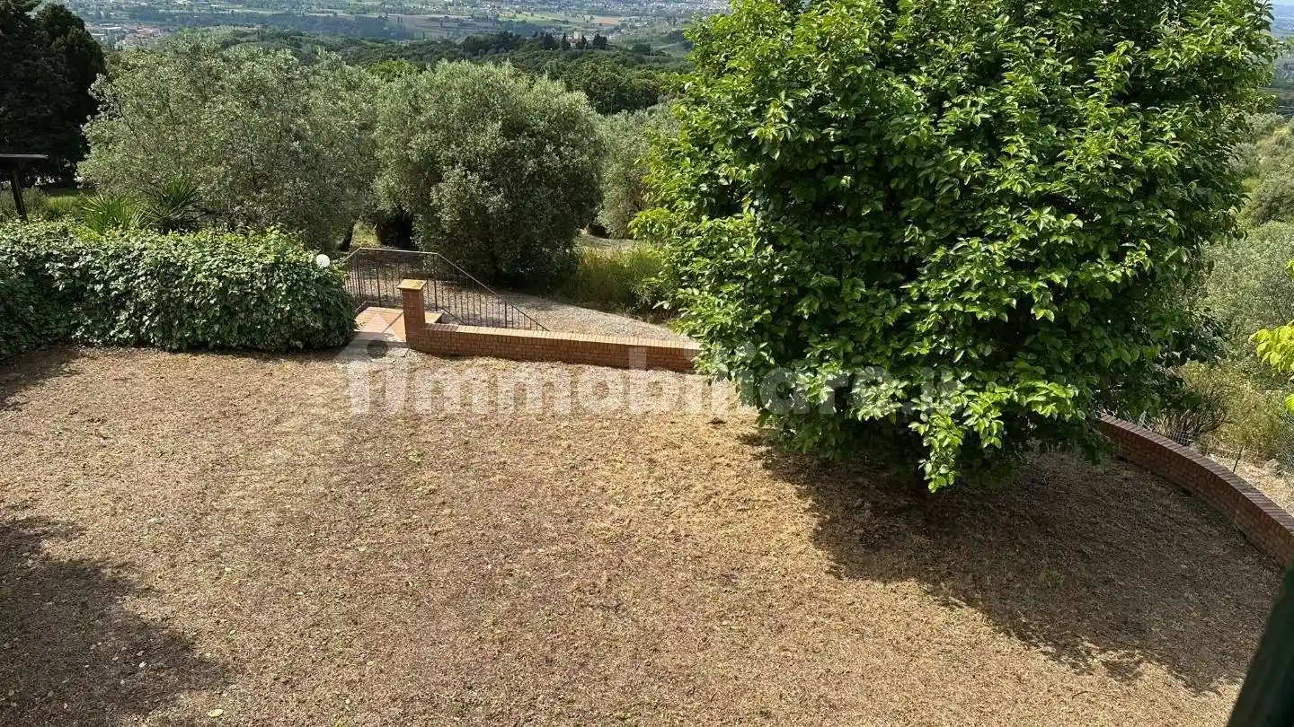Rustico - Casale in vendita a Capraia e Limite