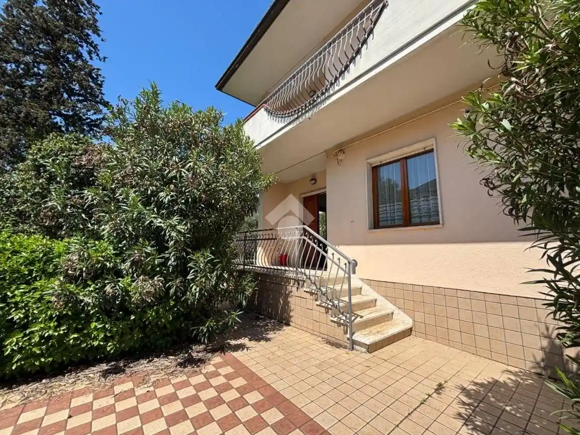 Villa in vendita a Penna Sant'Andrea