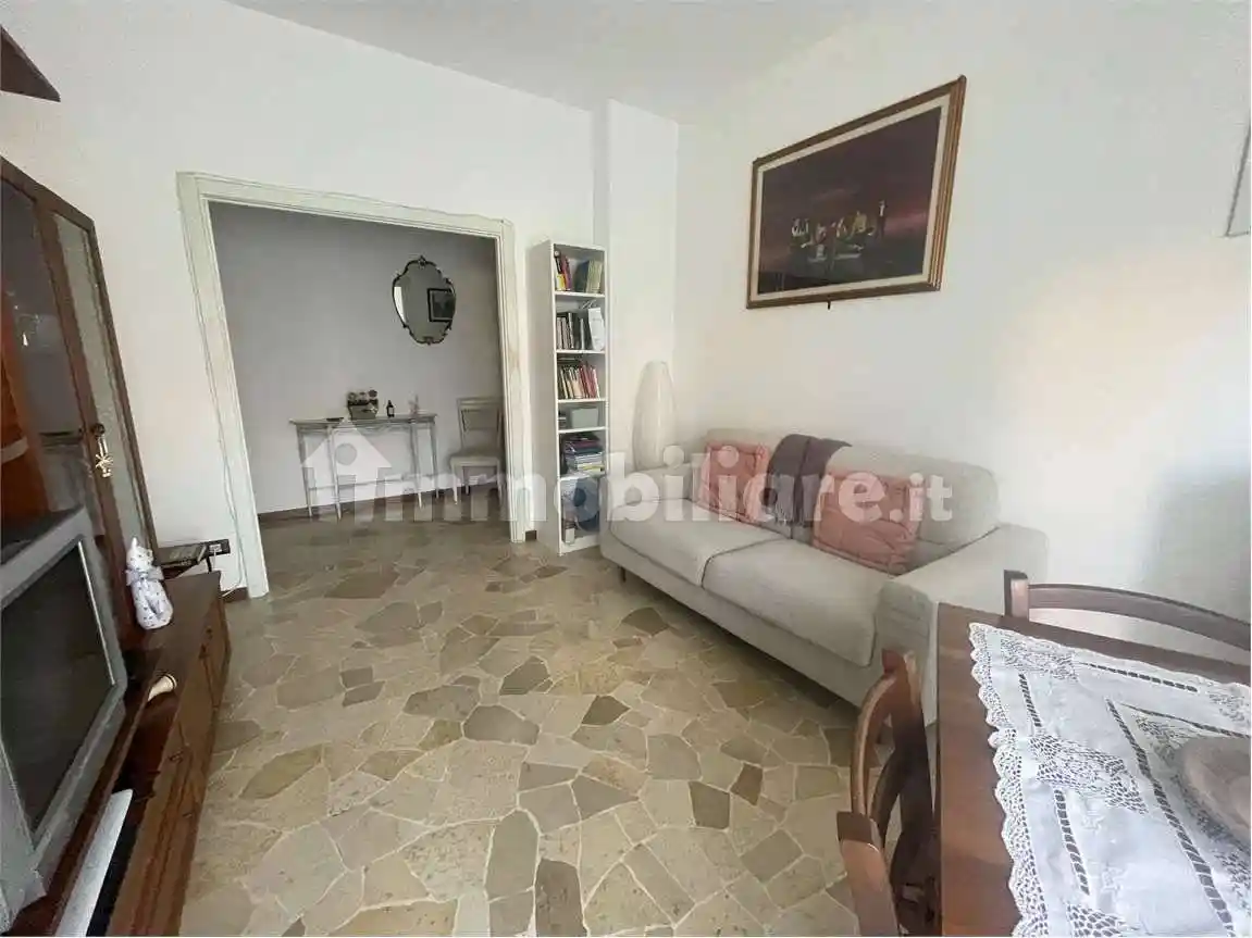 Appartamento in vendita a Varano Borghi