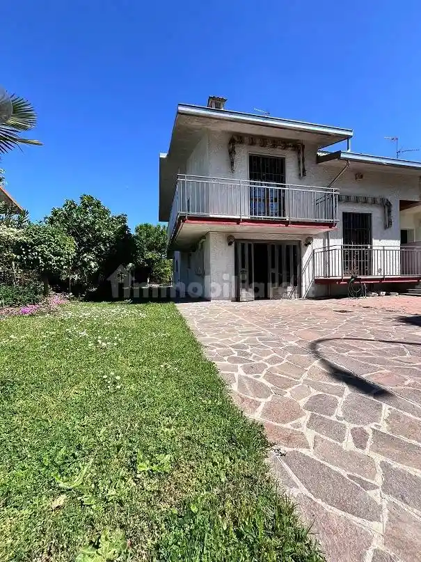 Villa in vendita a Massalengo