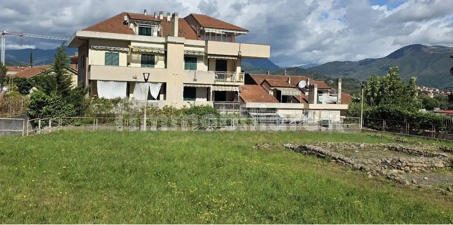 Appartamento in vendita a Albenga