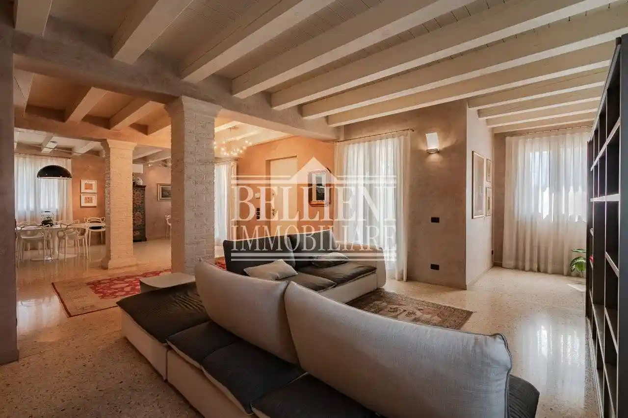 Villa in vendita a Costabissara