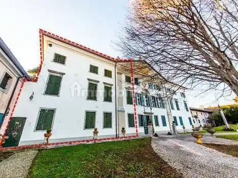 Villa in vendita a Pavia di Udine