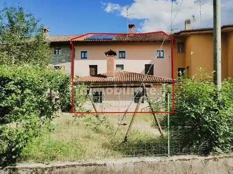 Appartamento in vendita a Faedis