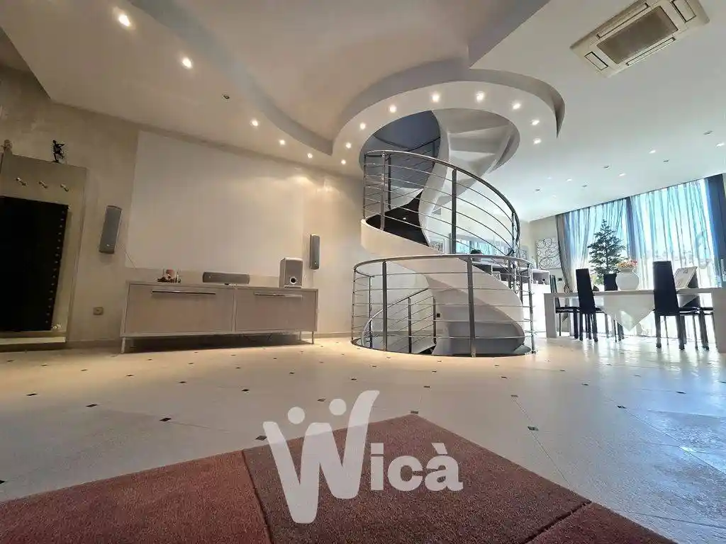Villa in vendita a Cesenatico