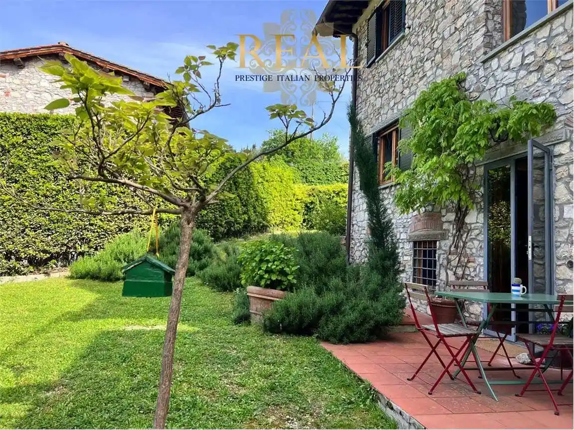 Casa indipendente in affitto a Bagno a Ripoli