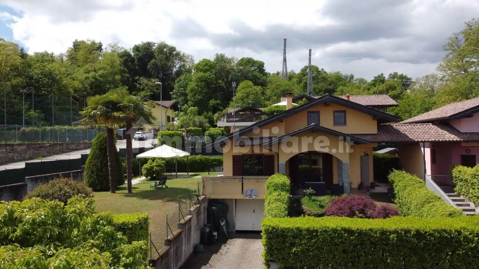Villa in vendita a Paruzzaro