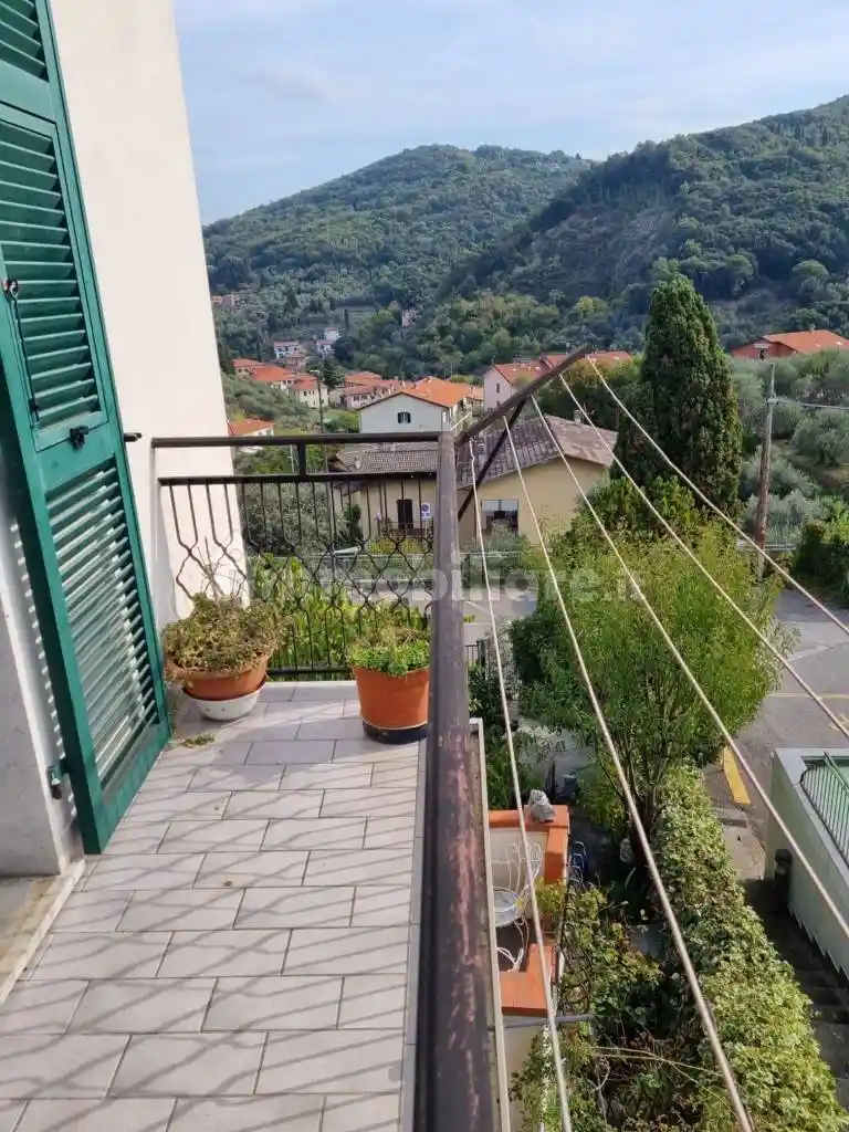 Appartamento in vendita a Lerici