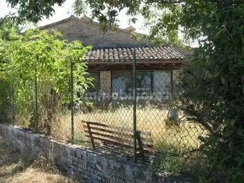 Rustico - Casale in vendita a Urbino