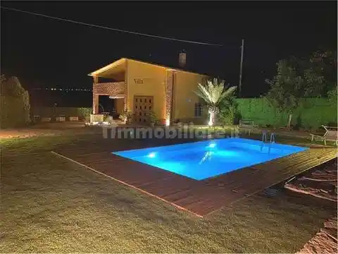 Villa in vendita a Montenero di Bisaccia