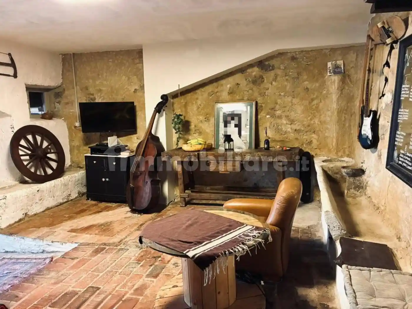 Casa indipendente in vendita a Casole d'Elsa