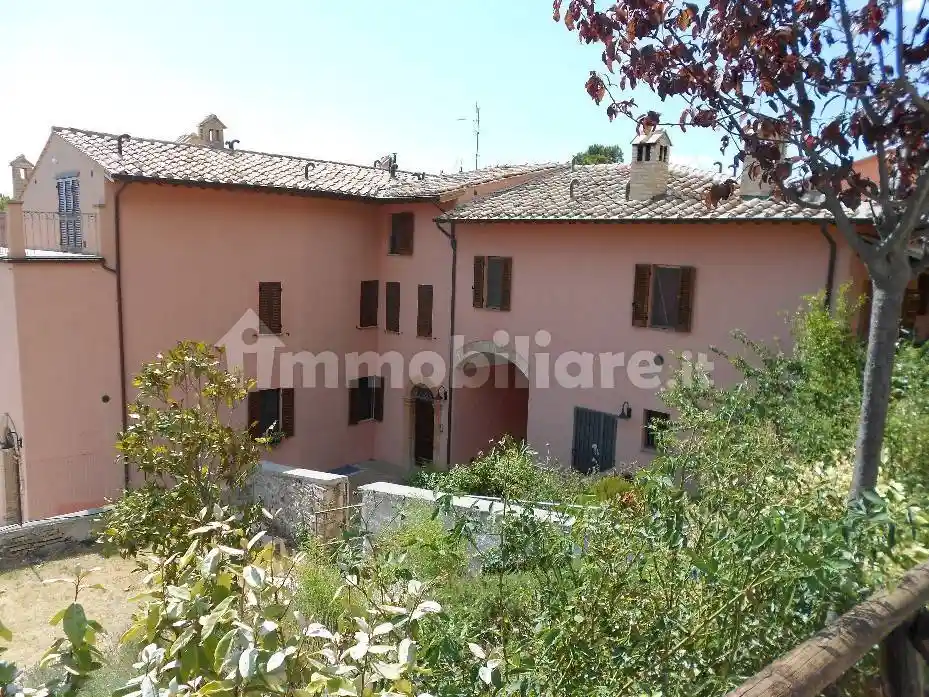Appartamento in vendita a Assisi