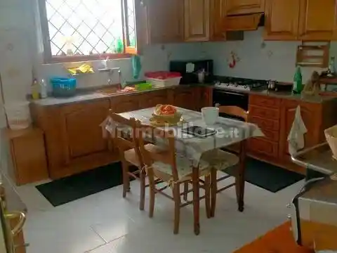 Villa in vendita a Montecatini-Terme