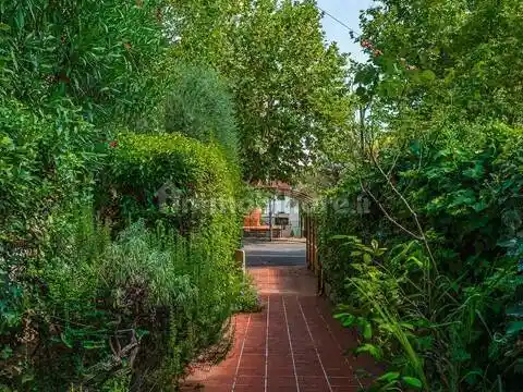 Villa in vendita a Montecatini-Terme