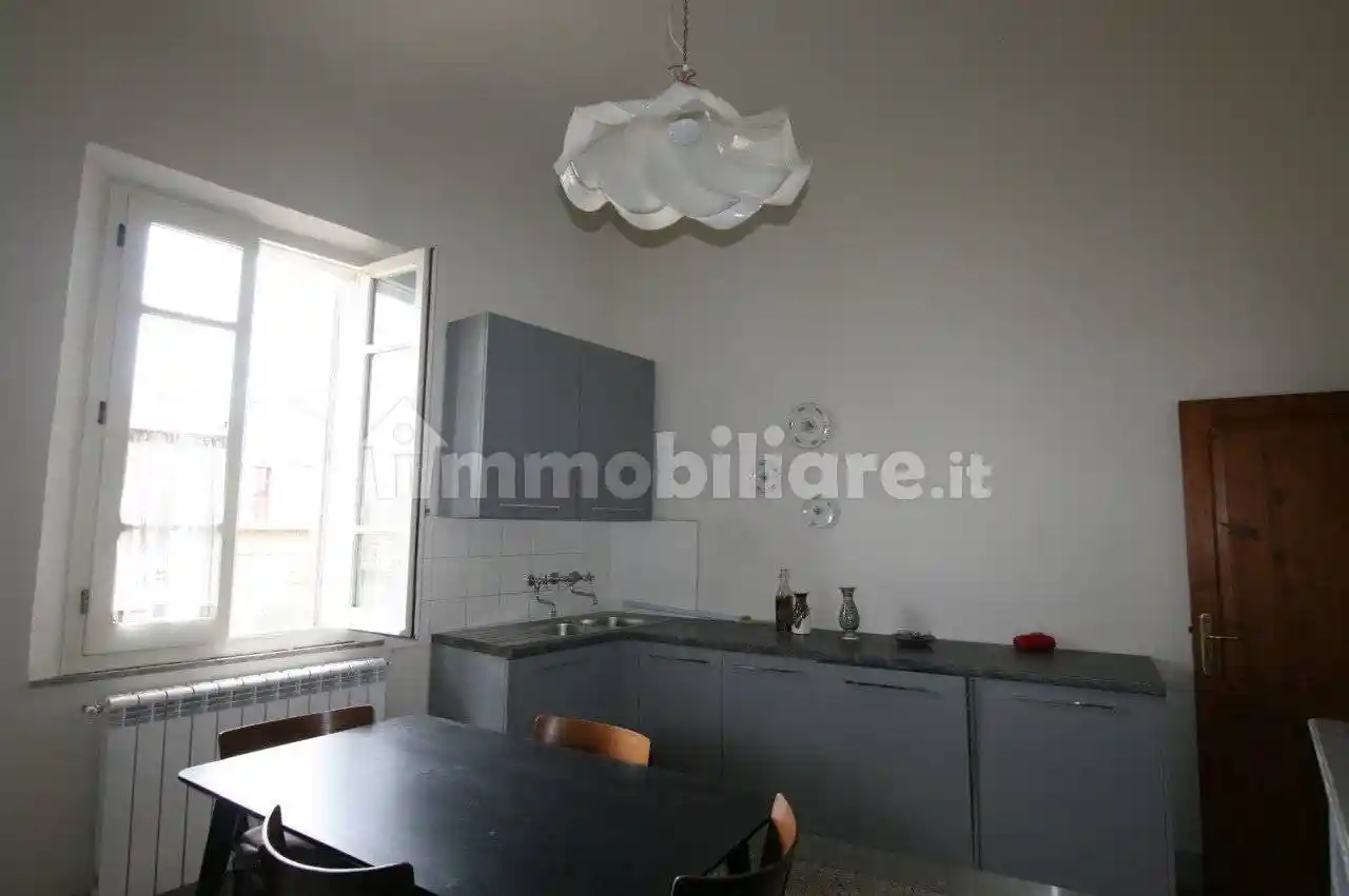Casa indipendente in vendita a Sinalunga