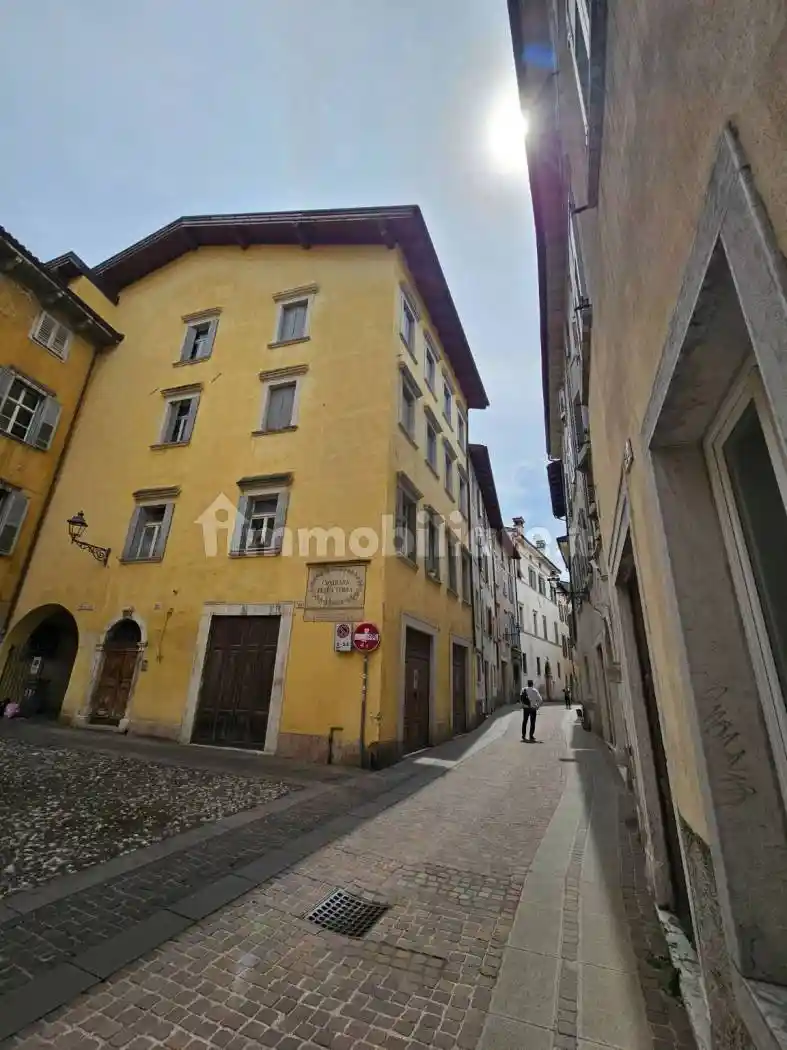Appartamento in vendita a Rovereto