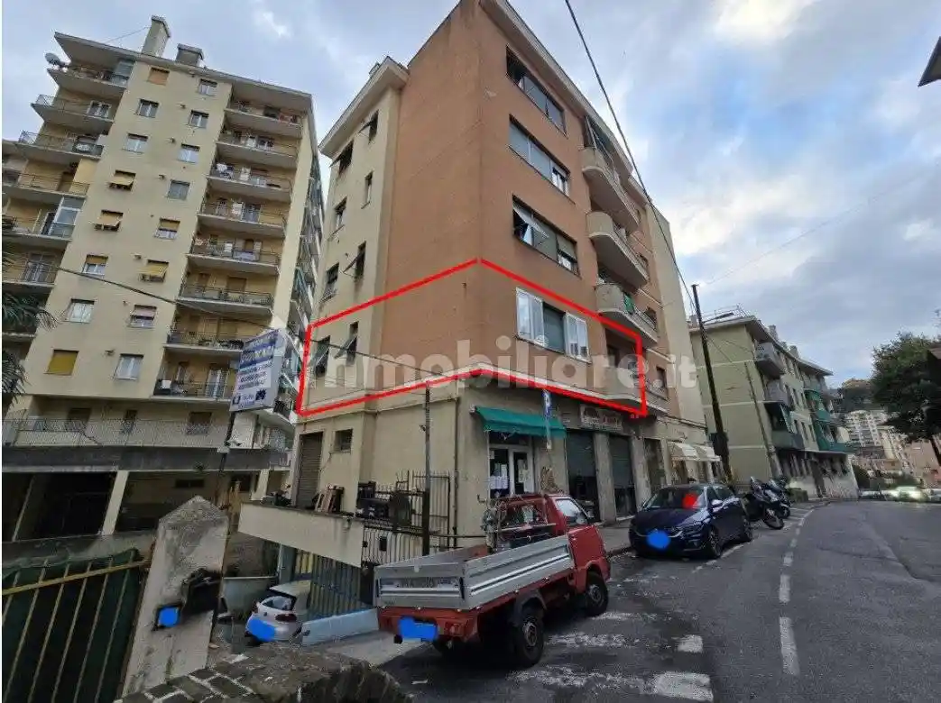 Appartamento in vendita a Genova