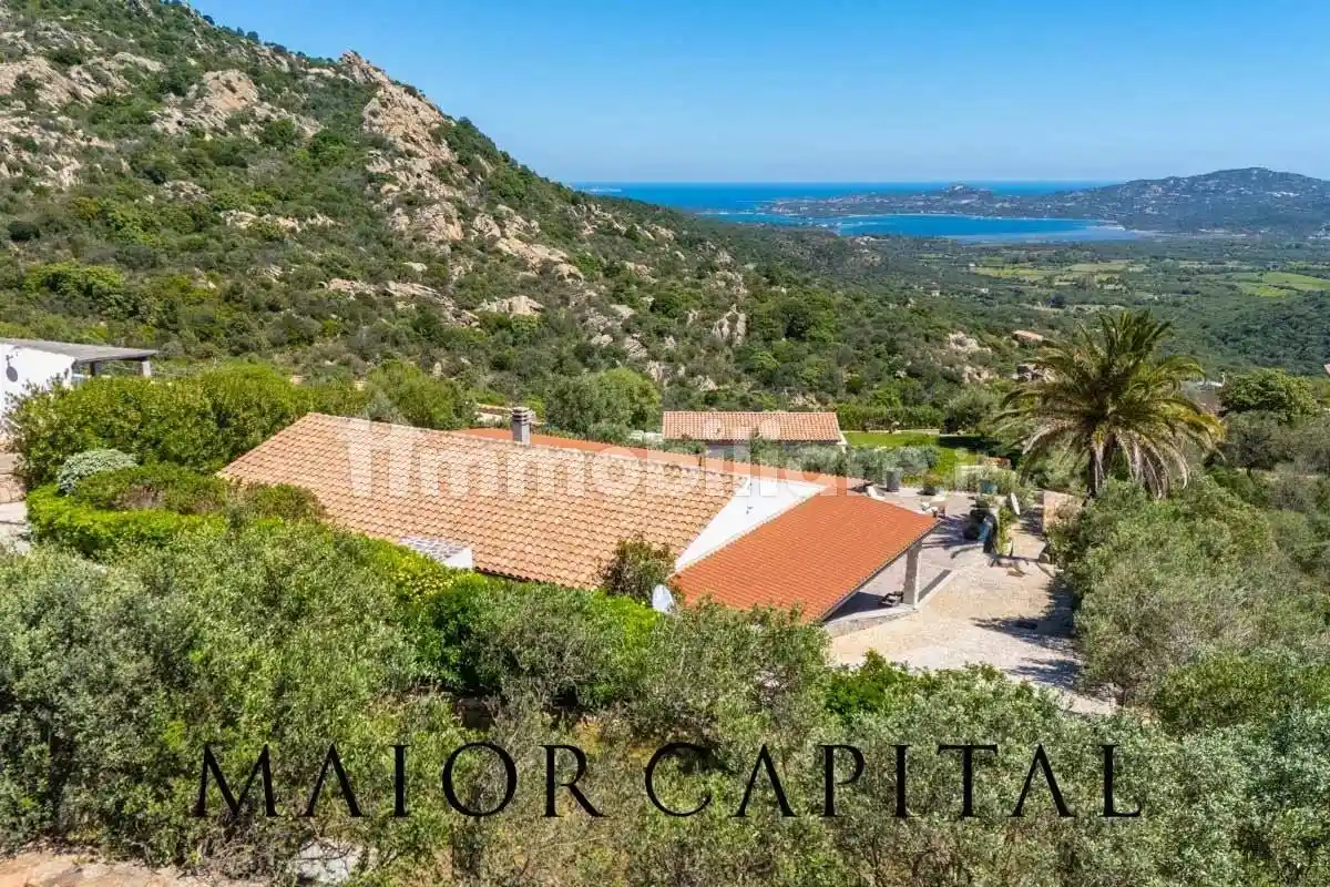 Villa in vendita a Olbia